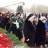 Возложение цветов и венков на Пискаревском мемориальном кладбище в Санкт -Петербурге